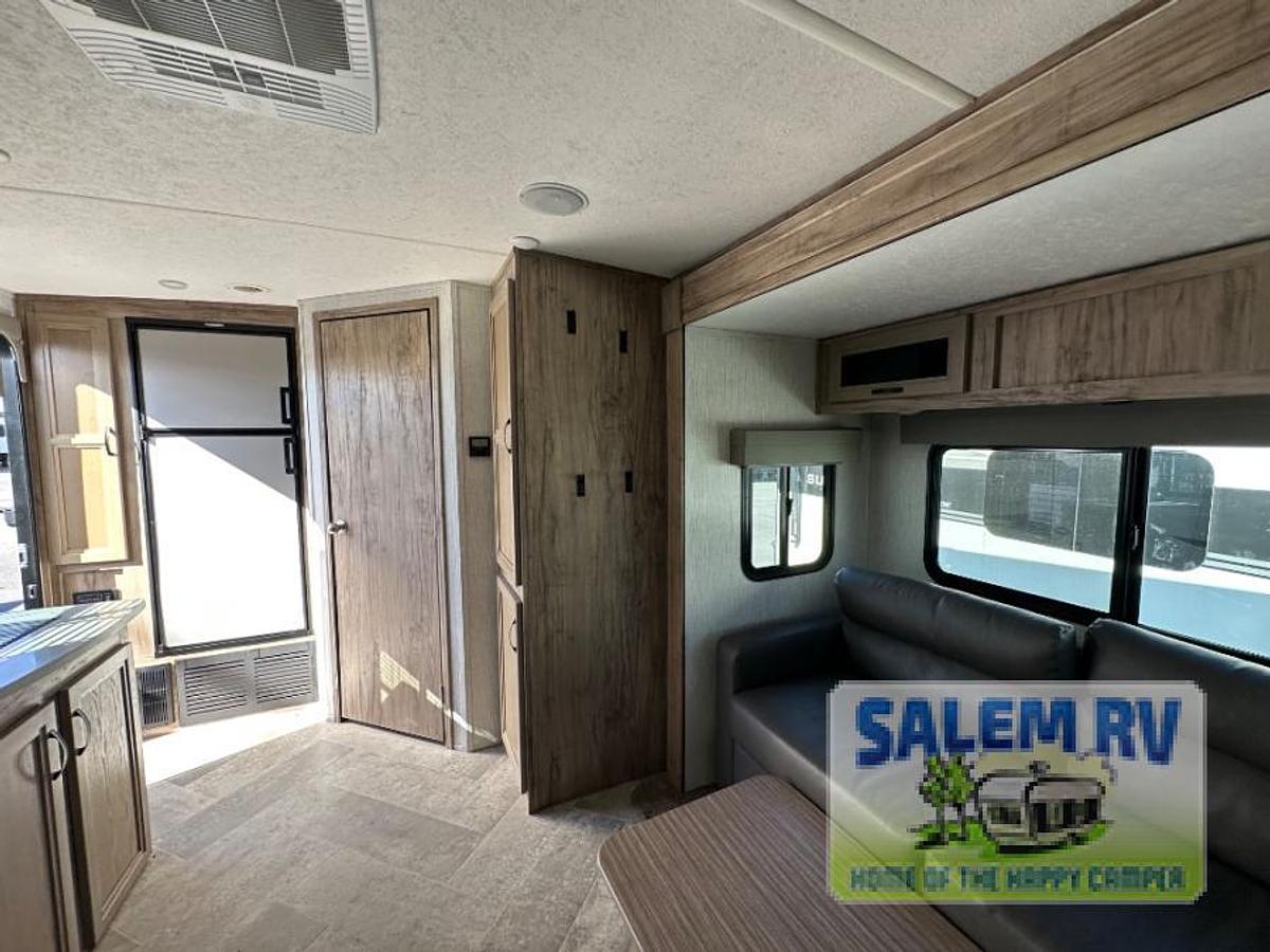 Used Used 2022 Palomino SolAire Ultra Lite 208SS