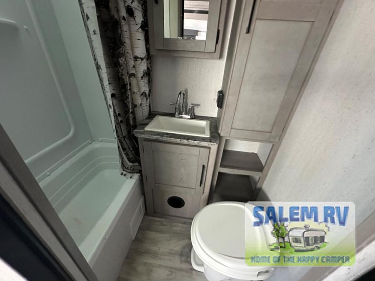 Used Used 2022 Dutchmen RV Kodiak Ultra-Lite 283BHSL