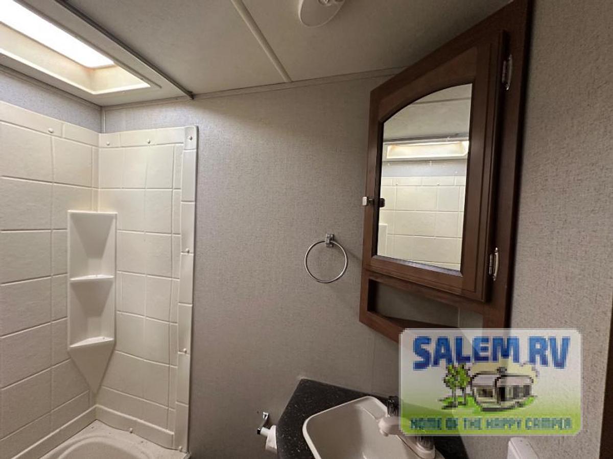 Used Used 2018 Coachmen RV Freedom Express 25SE