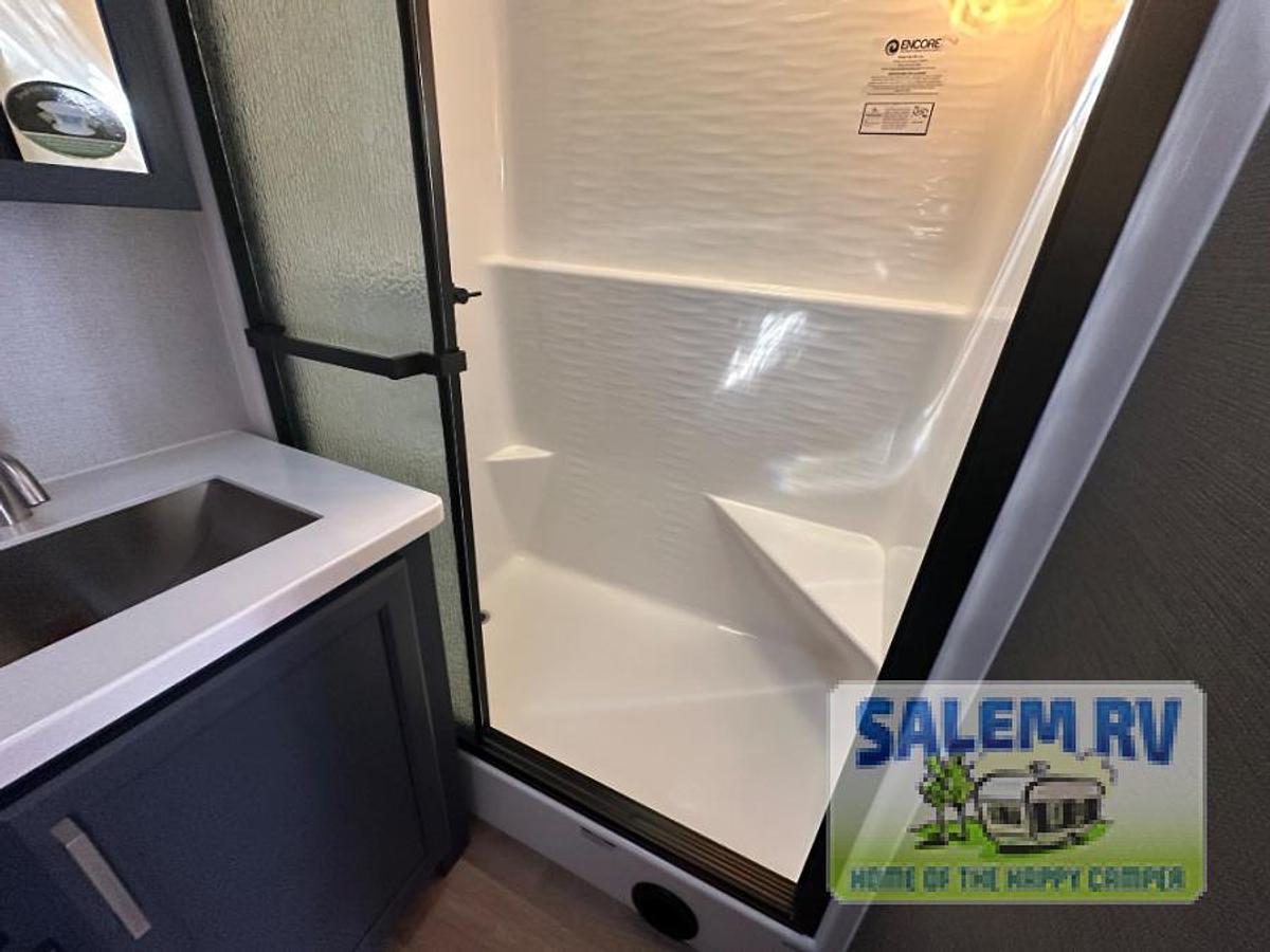 New 2026 Palomino Columbus 389FLH