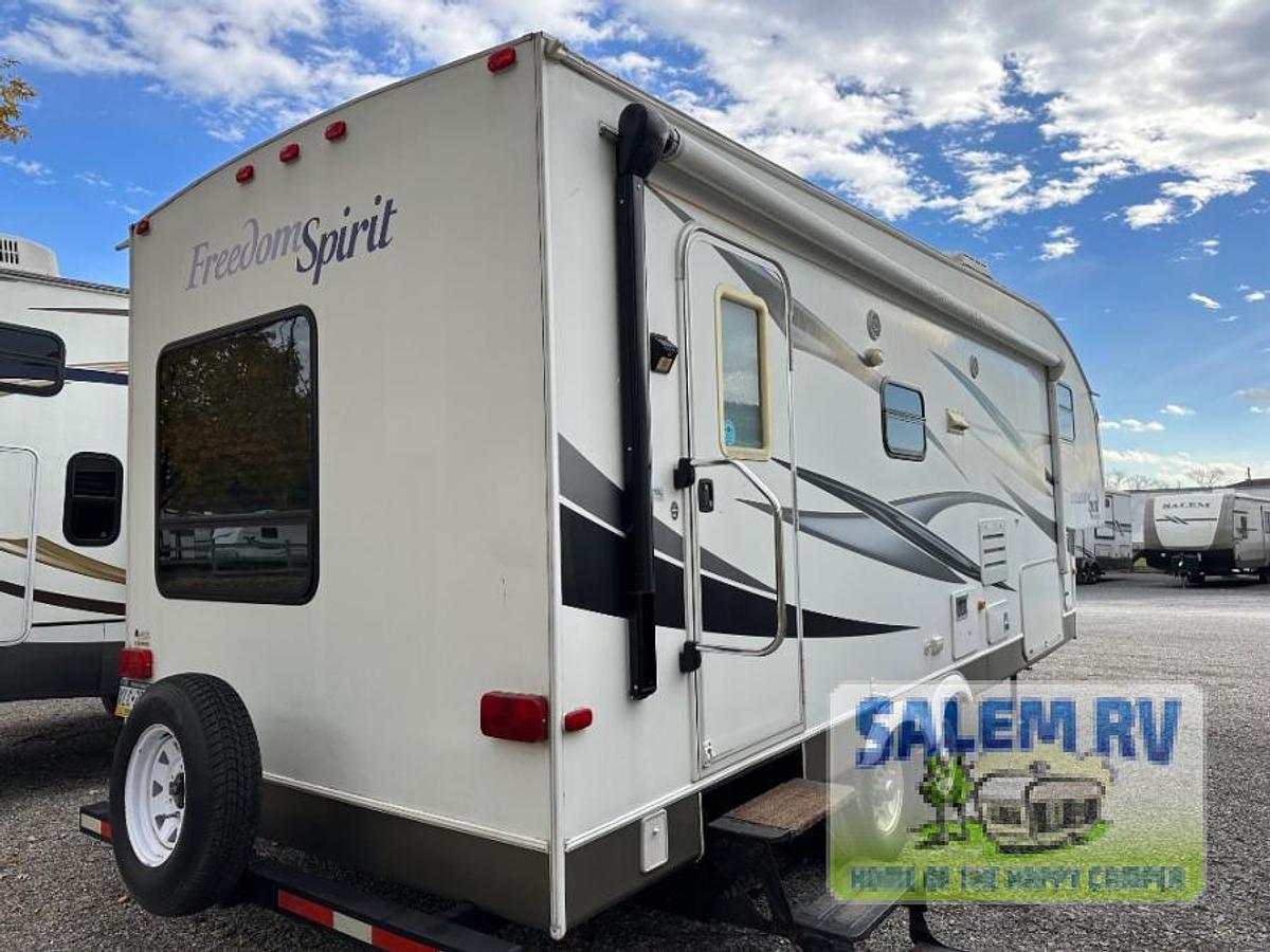 Used Used 2010 Dutchmen RV FREEDOM SPIRIT 259REX