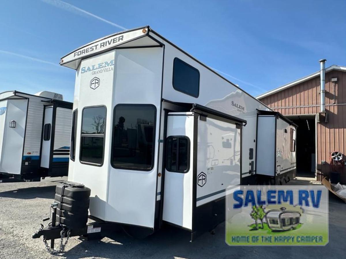 New 2025 Forest River RV Salem Grand Villa 42VERANDA
