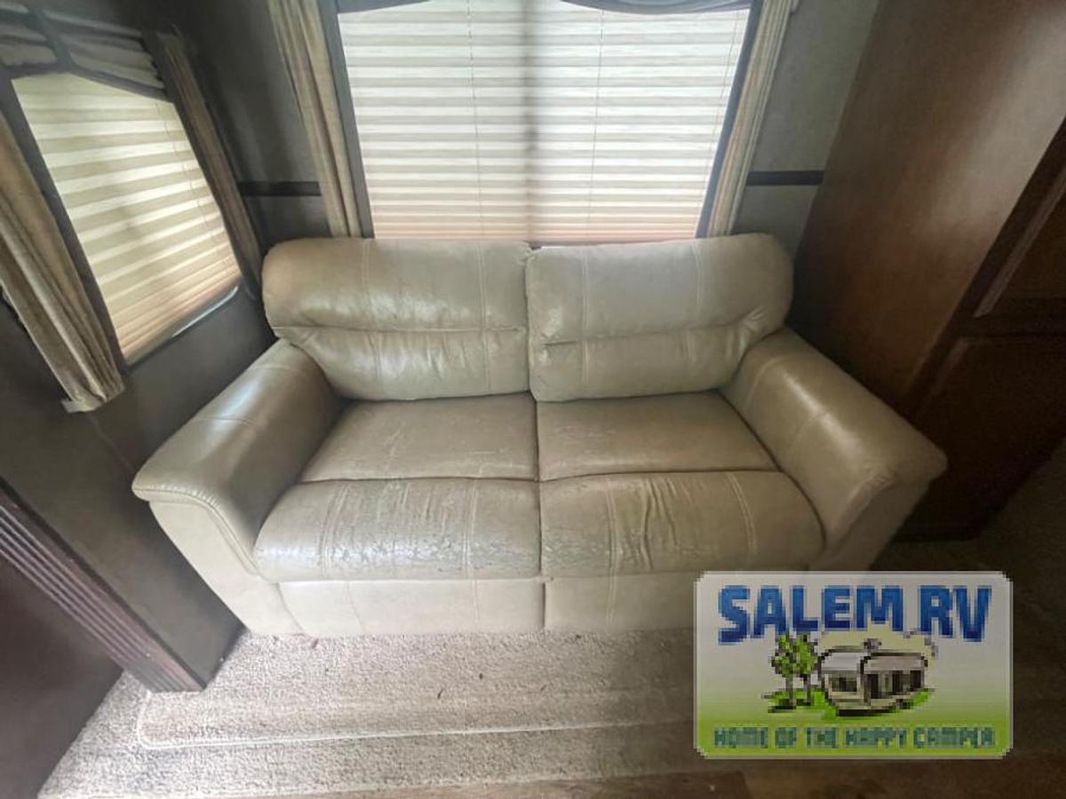 Used Used 2016 Forest River RV Salem Hemisphere Hyper-Lyte 24RKHL