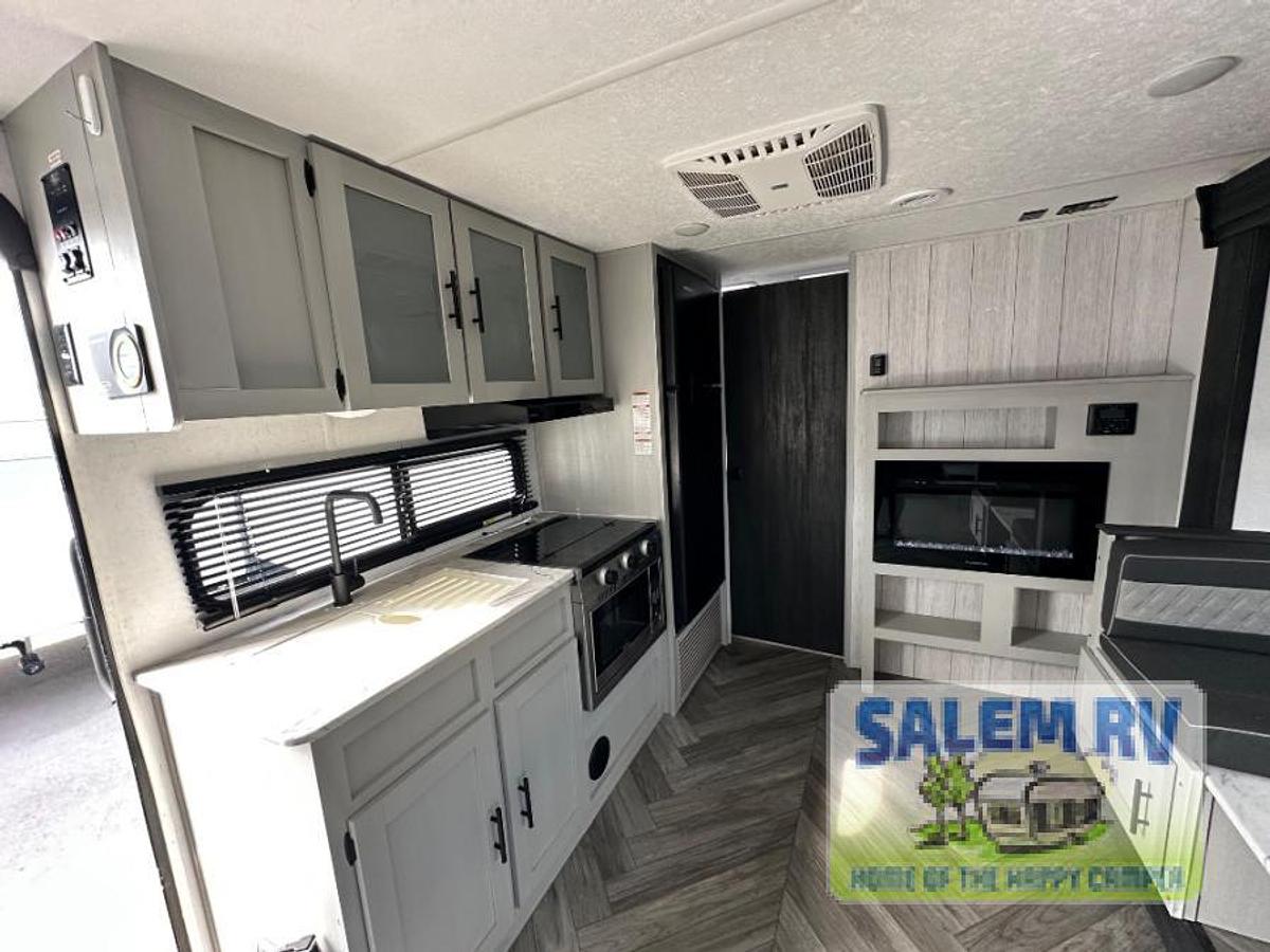 Used Used 2022 Forest River RV Wildwood FSX 280RTX