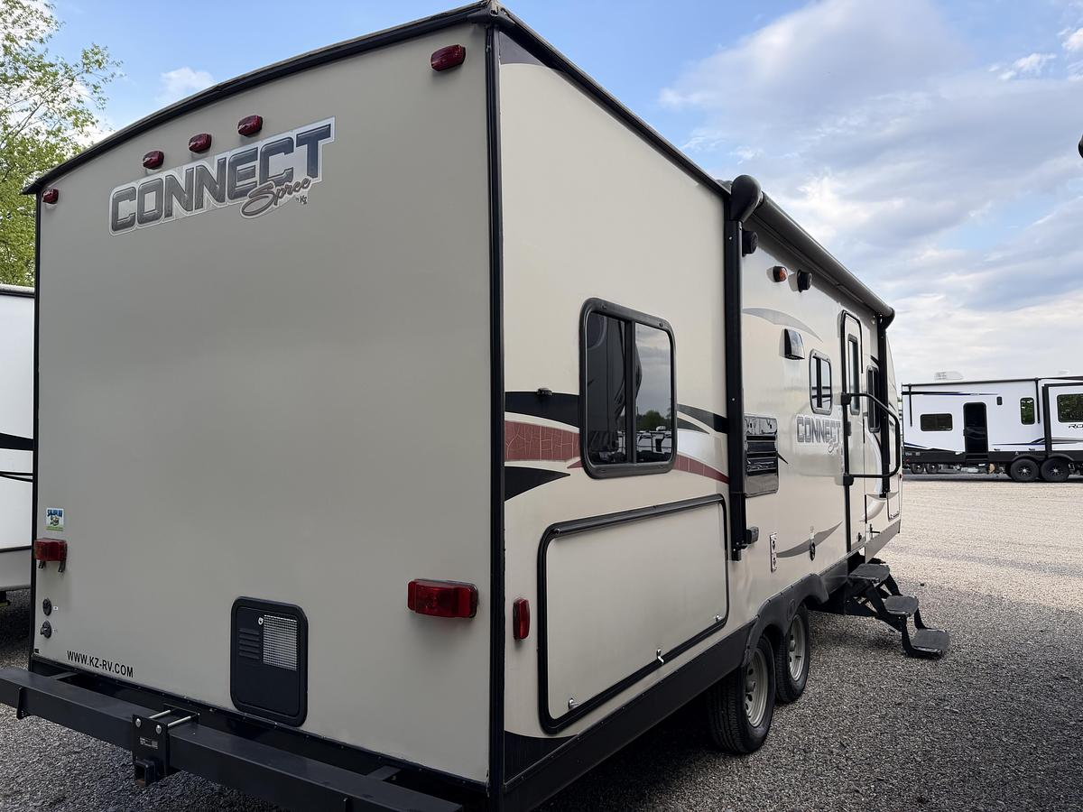 Used 2015 KZ RV Spree 250BHS