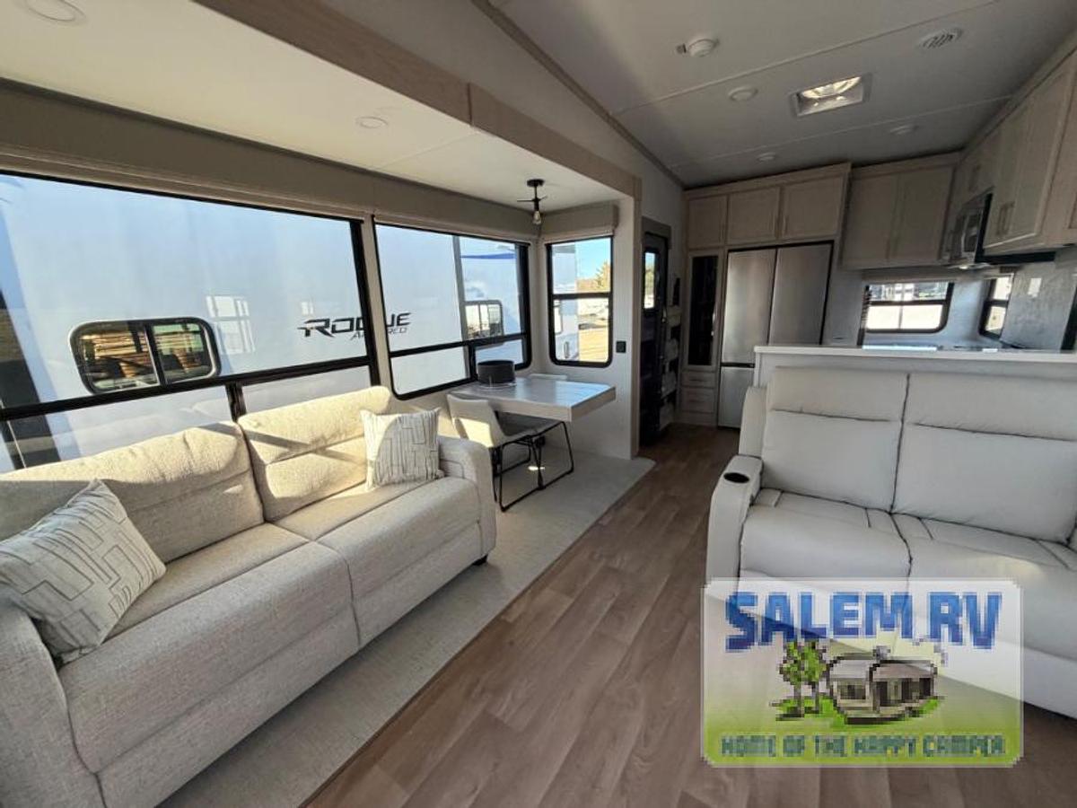 New 2026 Palomino Columbus 384RKH