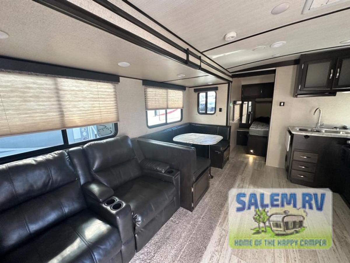 Used Used 2021 Coachmen RV Northern Spirit Ultra Lite 2557RB