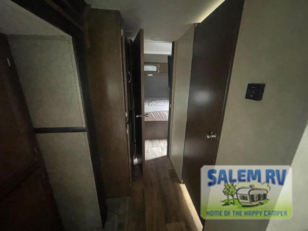 Used Used 2016 Forest River RV Salem Hemisphere Hyper-Lyte 24RKHL