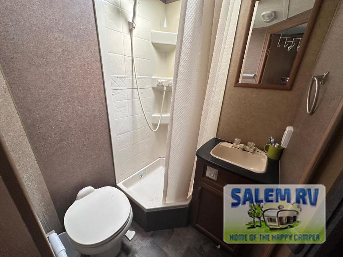 Used Used 2013 Starcraft Travel Star 227CKS