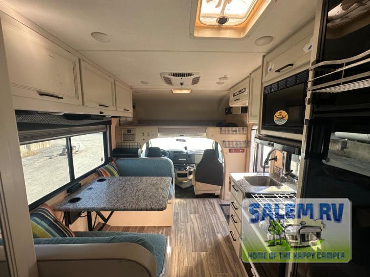 Used Used 2021 Thor Motor Coach Freedom Elite 22HE