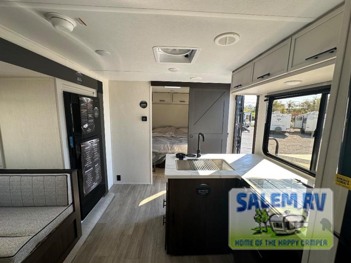 New 2026 Prime Time RV Avenger 23BHS