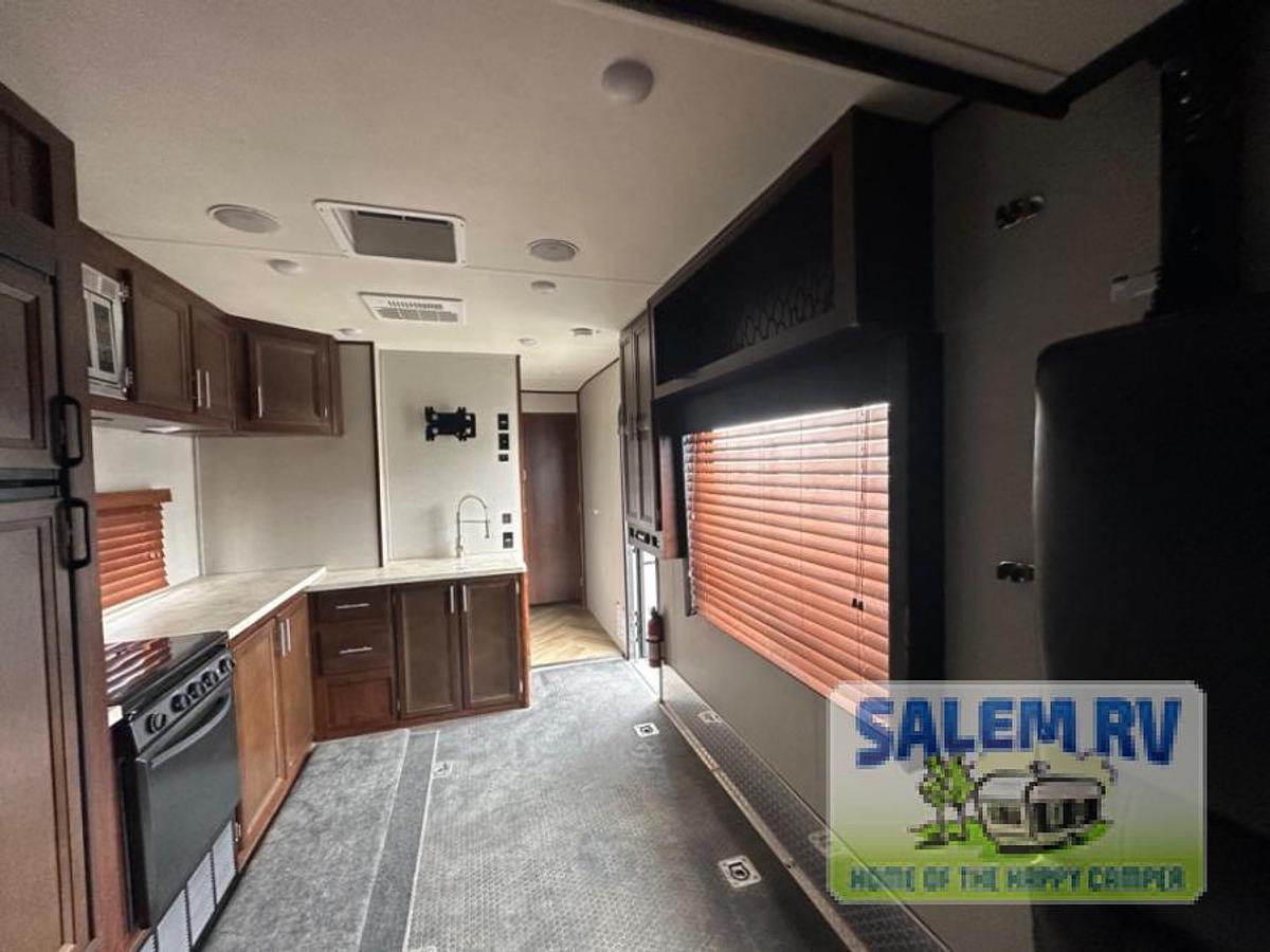 Used Used 2017 Forest River RV Vengeance 26FB13