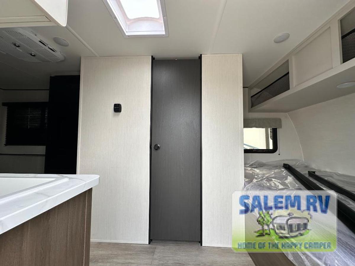 New 2026 Prime Time RV Avenger LT 16RD