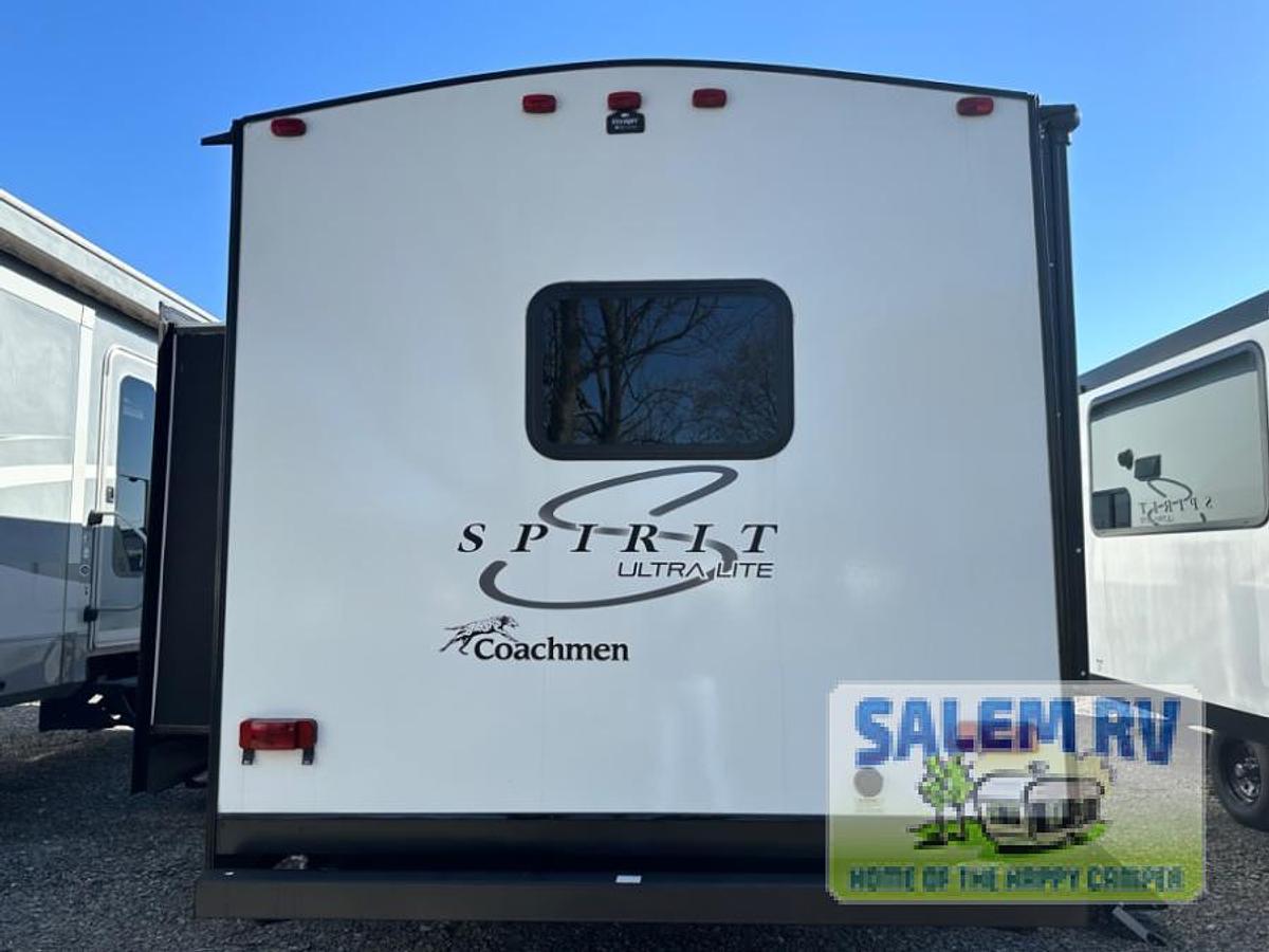 Used Used 2021 Coachmen RV Northern Spirit Ultra Lite 2557RB