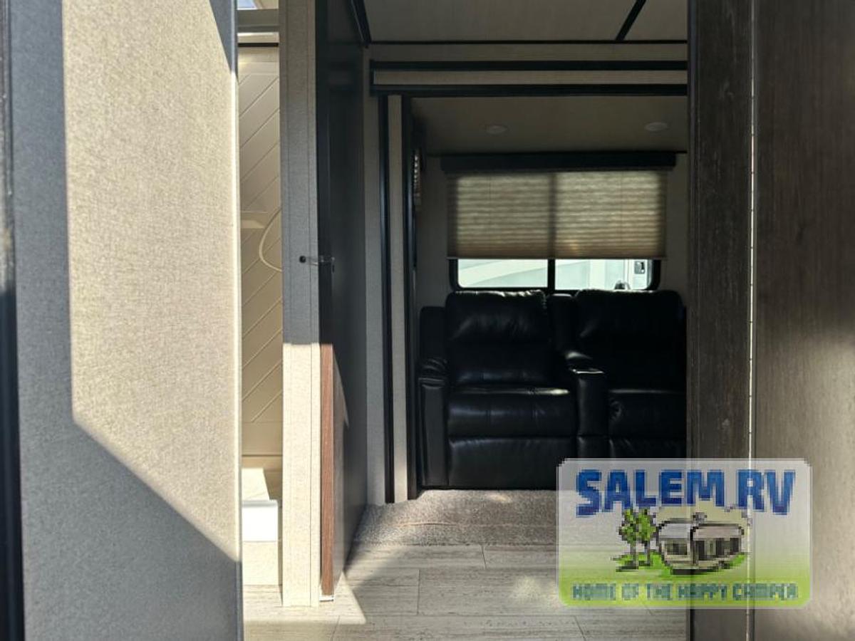 Used Used 2021 Coachmen RV Northern Spirit Ultra Lite 2557RB