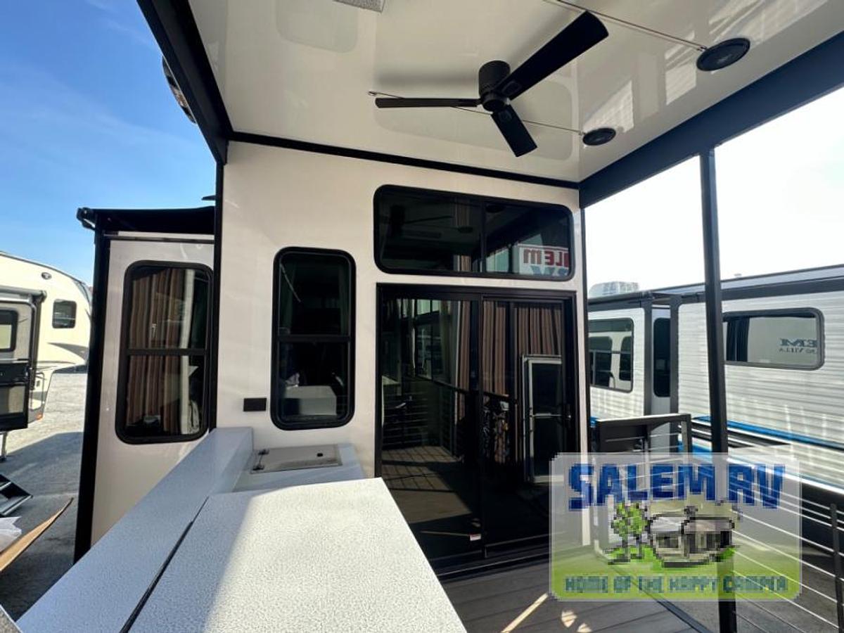 New 2025 Forest River RV Salem Grand Villa 42VERANDA