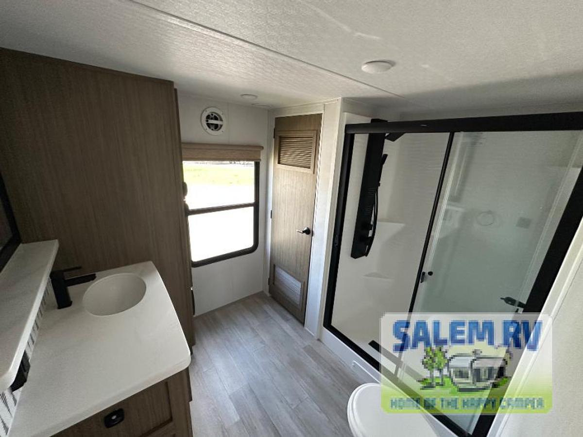 New 2025 Forest River RV Salem Grand Villa 44VIEW