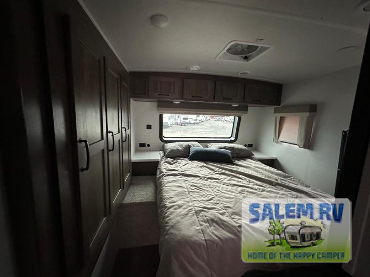 Used Used 2024 Forest River RV Flagstaff Super Lite 27BHWS