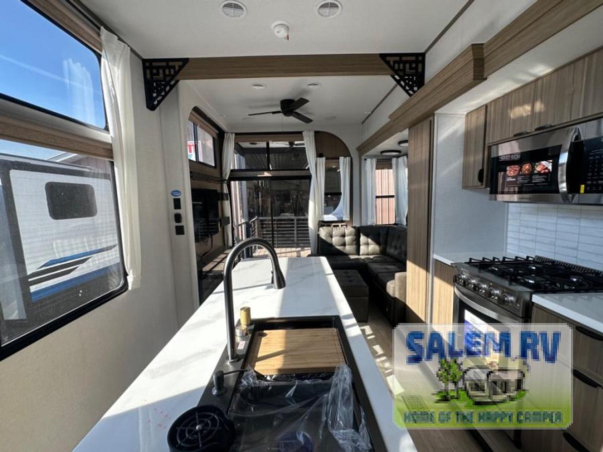 New 2025 Forest River RV Salem Grand Villa 42VERANDA