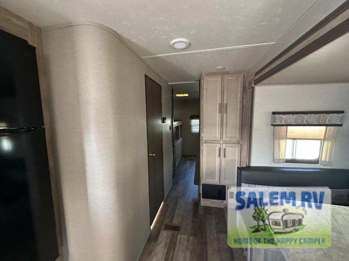 Used Used 2021 Coachmen RV Catalina Legacy 323BHDSCK