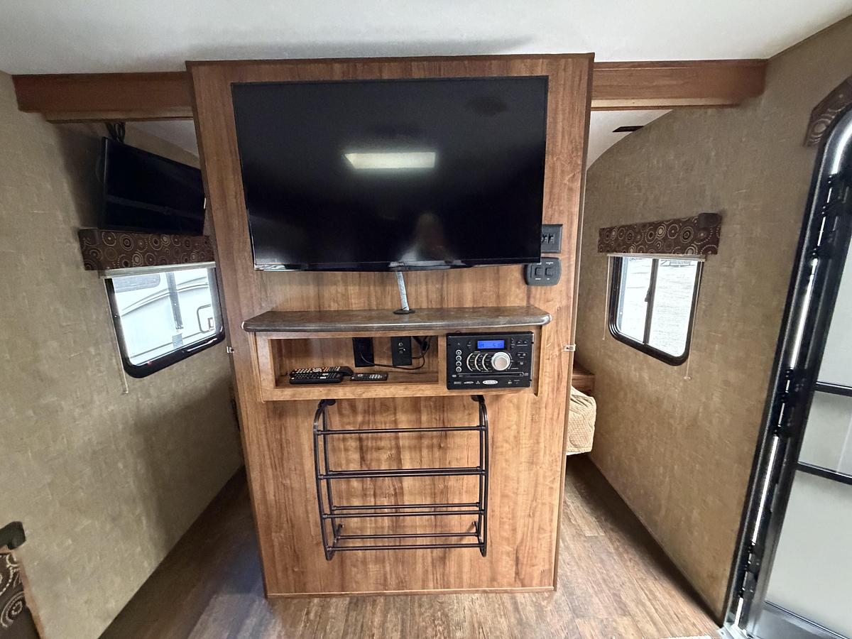 Used 2015 KZ RV Spree 250BHS