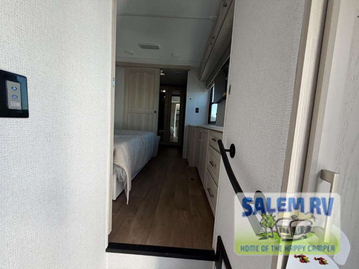 New 2026 Palomino Columbus 384RKH