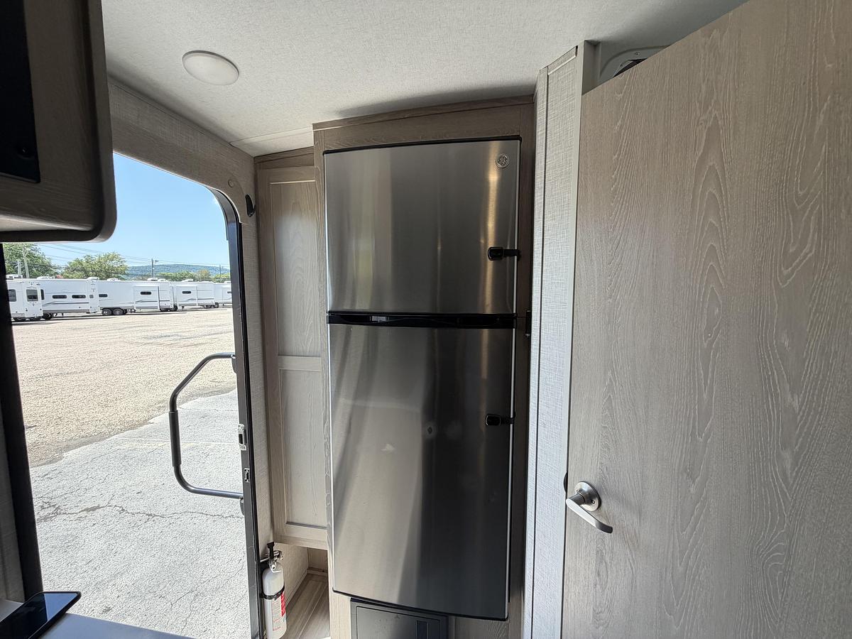 Used 2022 Forest River RV Flagstaff Micro-Lite 21FBRS
