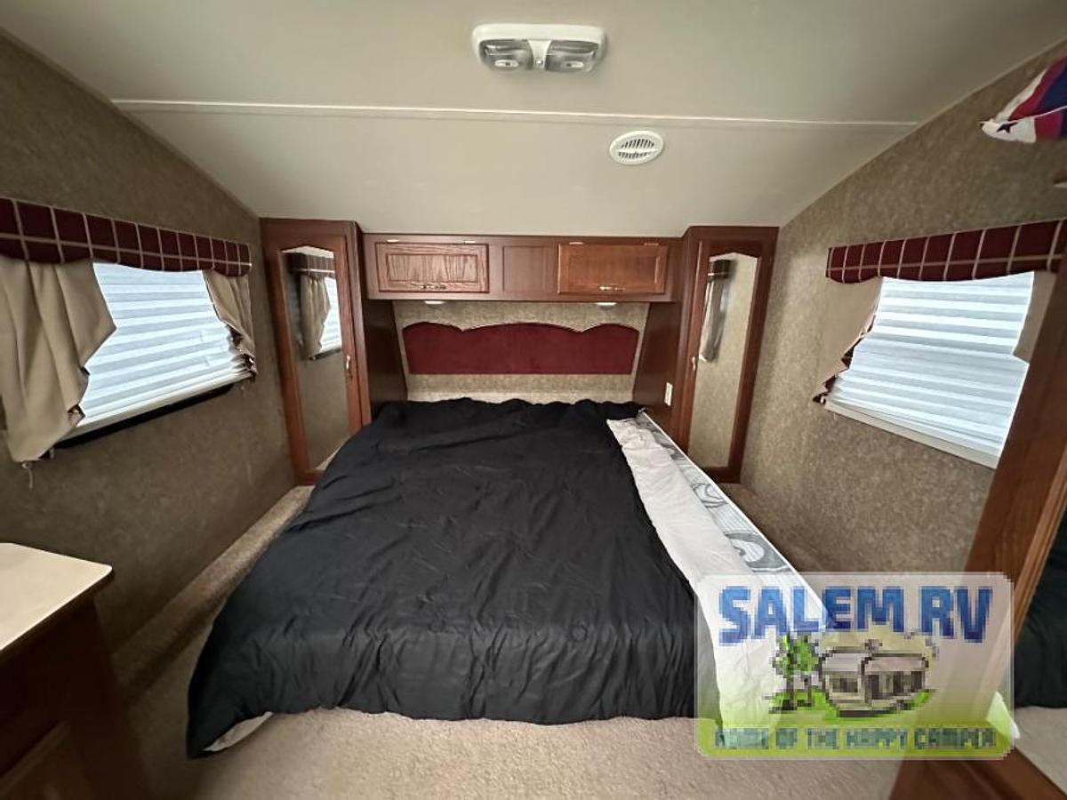 Used Used 2010 Dutchmen RV FREEDOM SPIRIT 259REX