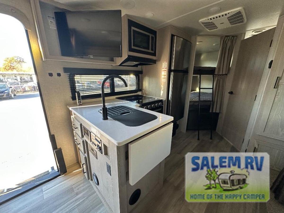 Used Used 2022 Forest River RV Rockwood Mini Lite 2509S