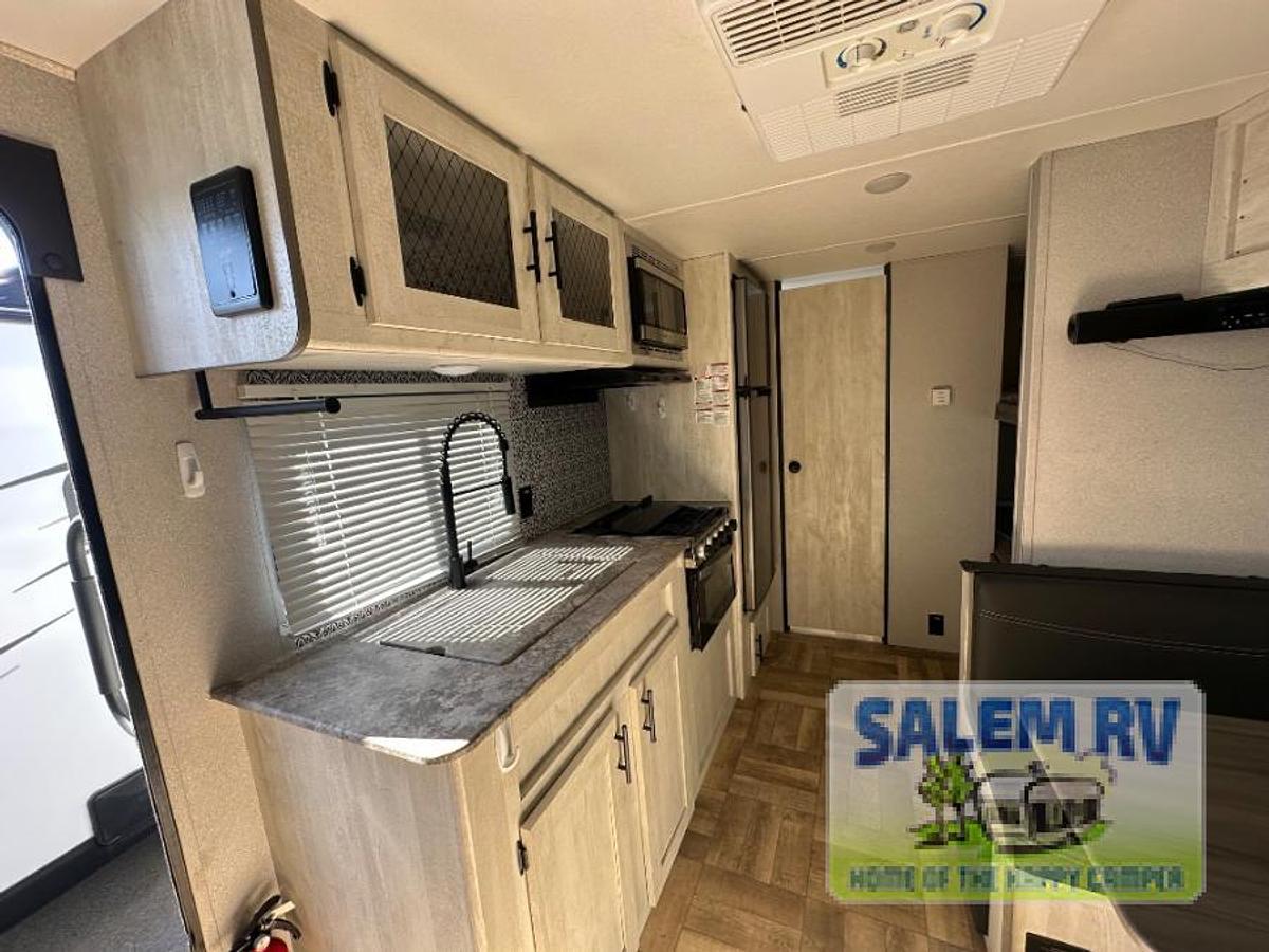 Used Used 2022 Shasta RVs Shasta 18BH