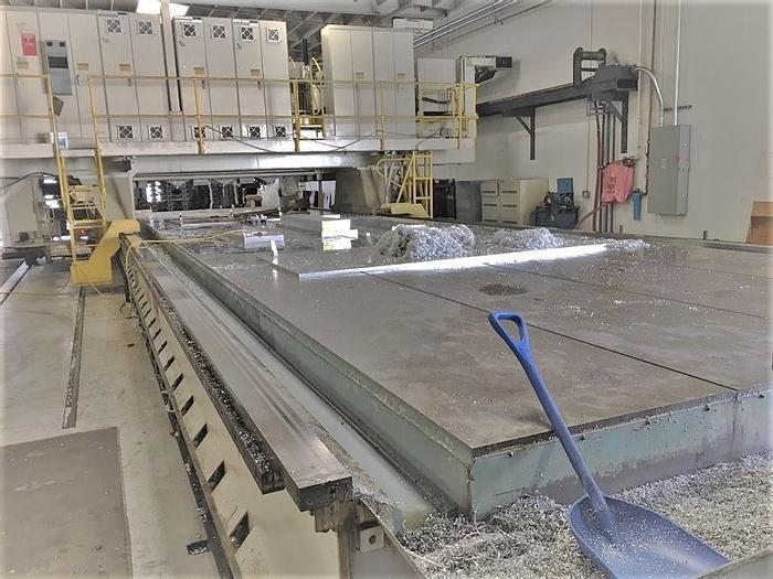 Used 1981 Cincinnati 3 Spindle/5 Axis Profiling Mill