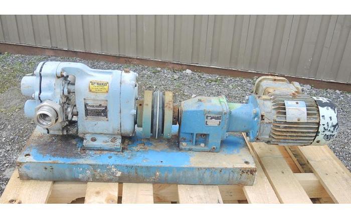 USED WAUKESHA ROTARY LOBE PUMP, MODEL 25, STAINLESS STEEL