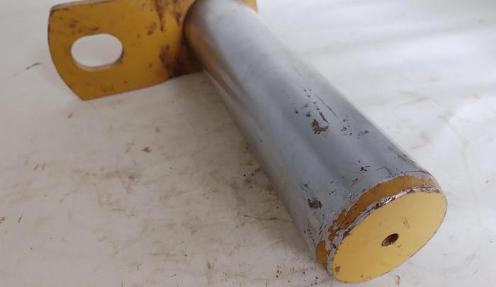 Pino Caterpillar 4B-1781