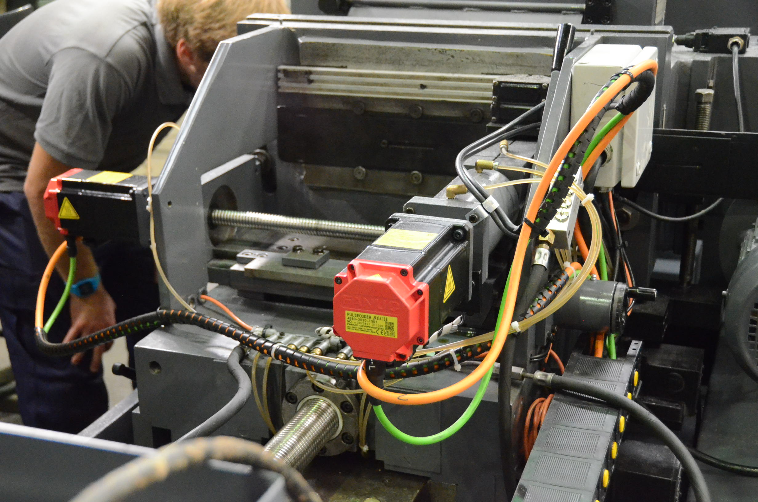 Usado 1997 ESTARTA 323 CNC Rectificadoras sin centros #4427