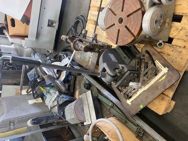Used Dayton 13W870 Sheet Metal Corner Notcher 6" x 16 Gauge