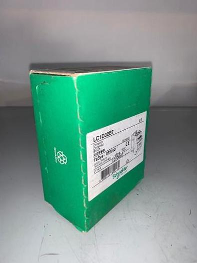 LC1D32B7 SCHNEIDER ELECTRIC Contactor: 3-pole;