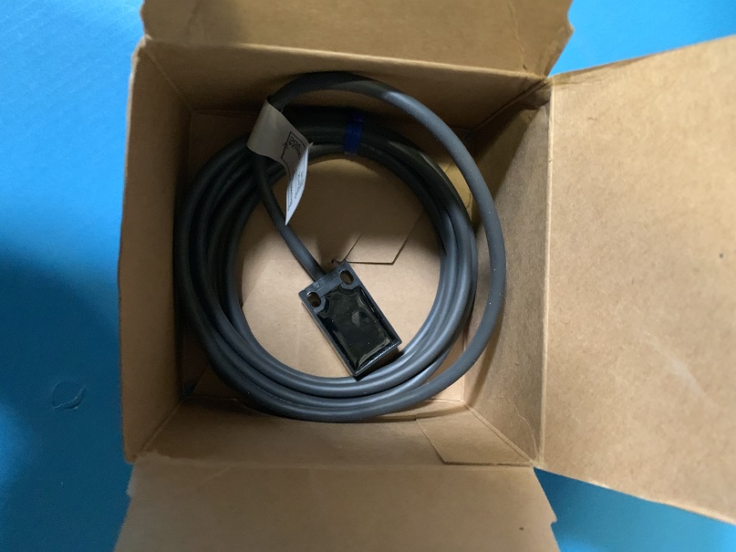 Used Omron Proximity Switch TL-W5MC2