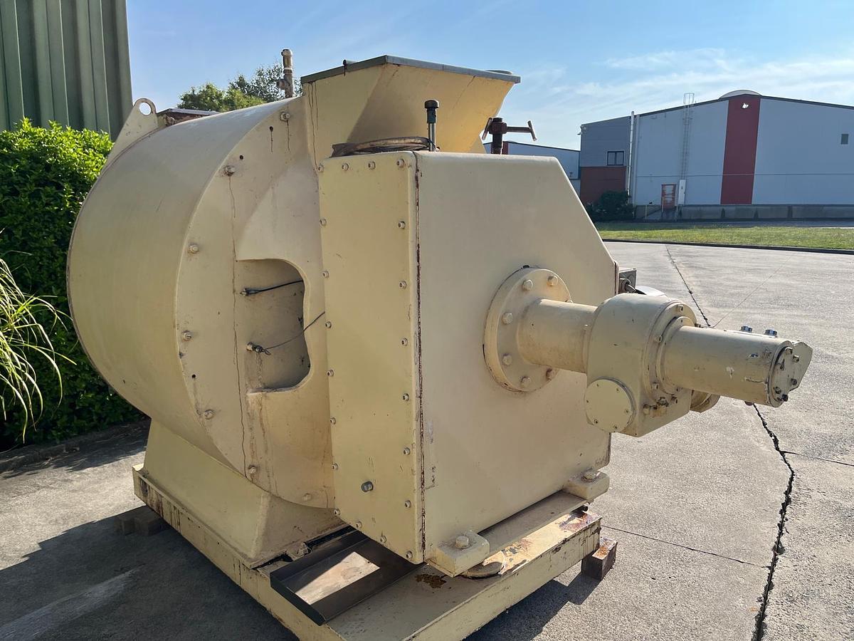 Used Low & Duff Macintyre 2T universal refiner conche
