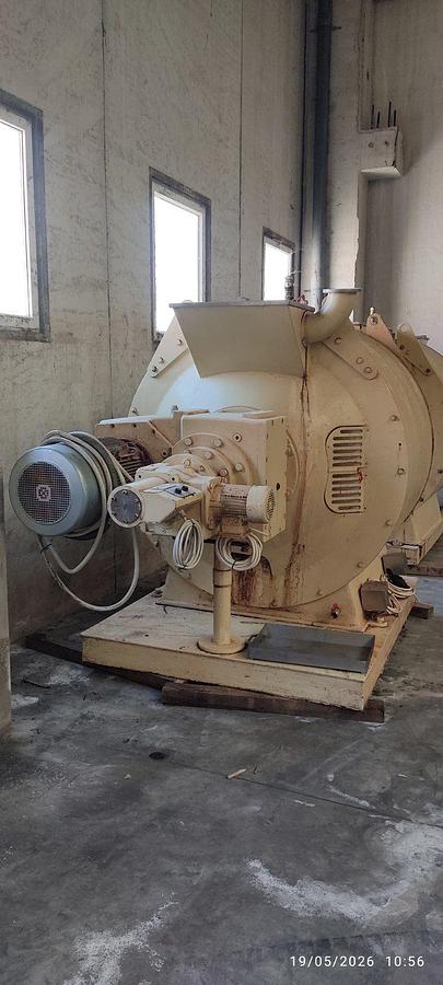 Used Low & Duff macintyre 2T universal refiner conche