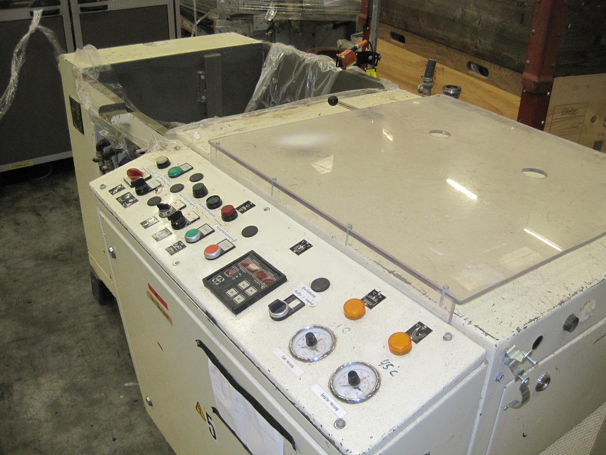 Used Sollich UT500F chocolate screw temperer