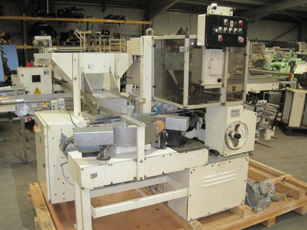 Used Aquarius ball lollipop forming and wrapping