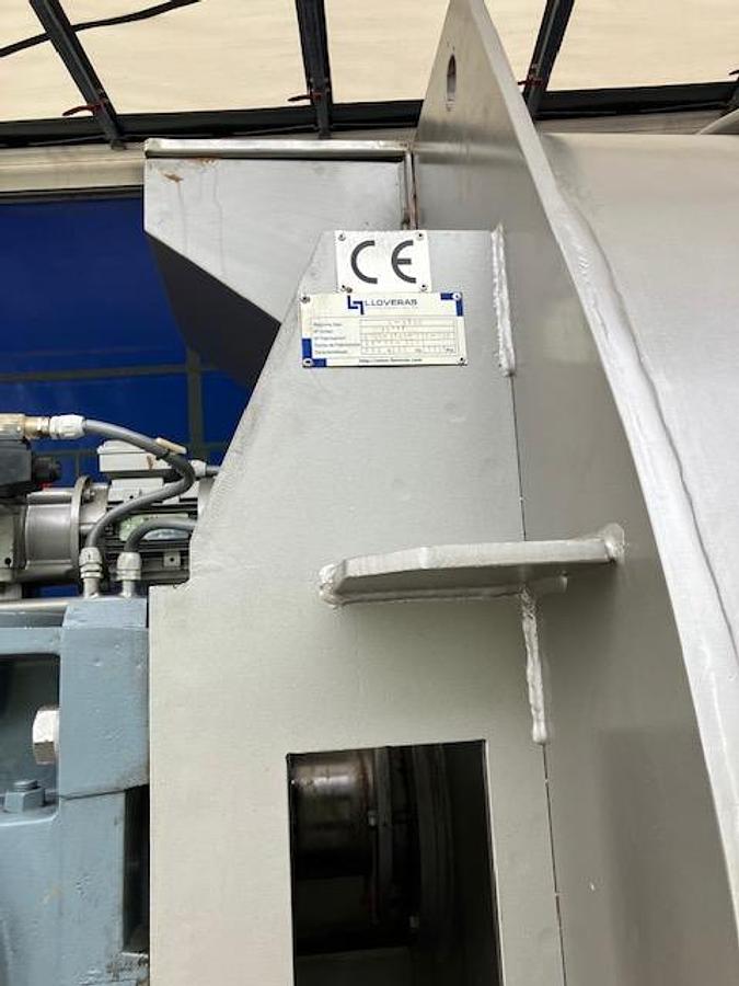 Used 2011 Lloveras