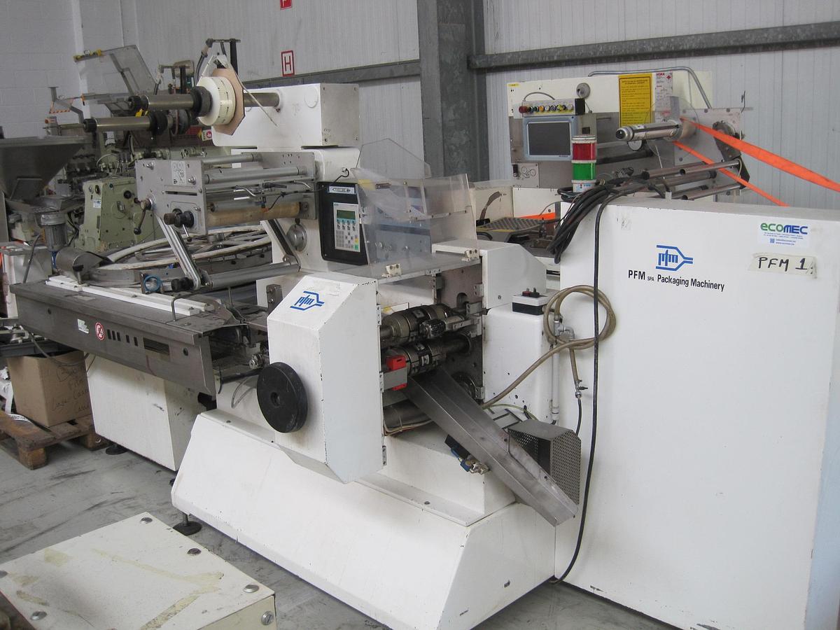 Used PFM Candy 1000 miniwrap flowpack