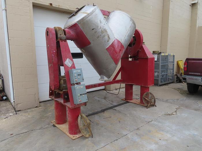 Used 30 CU. FT. PATTERSON KELLEY TWIN SHELL BLENDER - S/S - 55# DENSITY - PROVISION FOR BAR