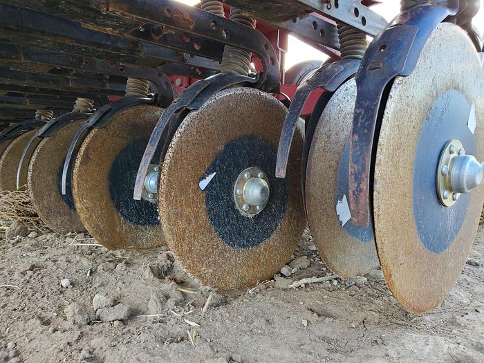Used 12' International 6200 Grain Drill w/ Small Seed