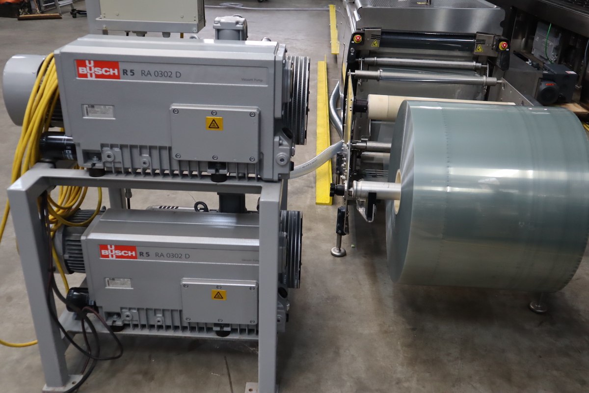 Used Multivac R535 thermoformer with Mettler Toledo inspection