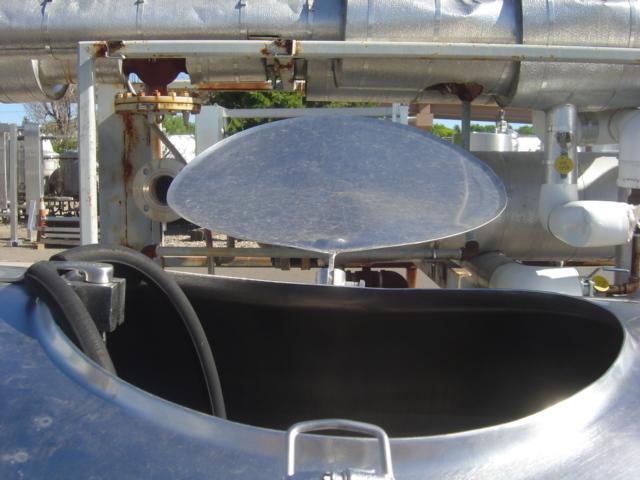 Usado 600 GALLON BULK TANK