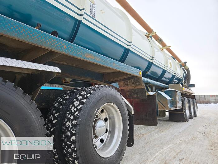 Used 2015 Western Star Tri-Drive Custom Vac Semi Vac