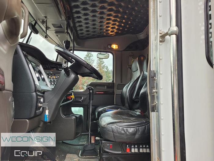 Used 2020 Kenworth T800 Heavy Haul Truck Tractor