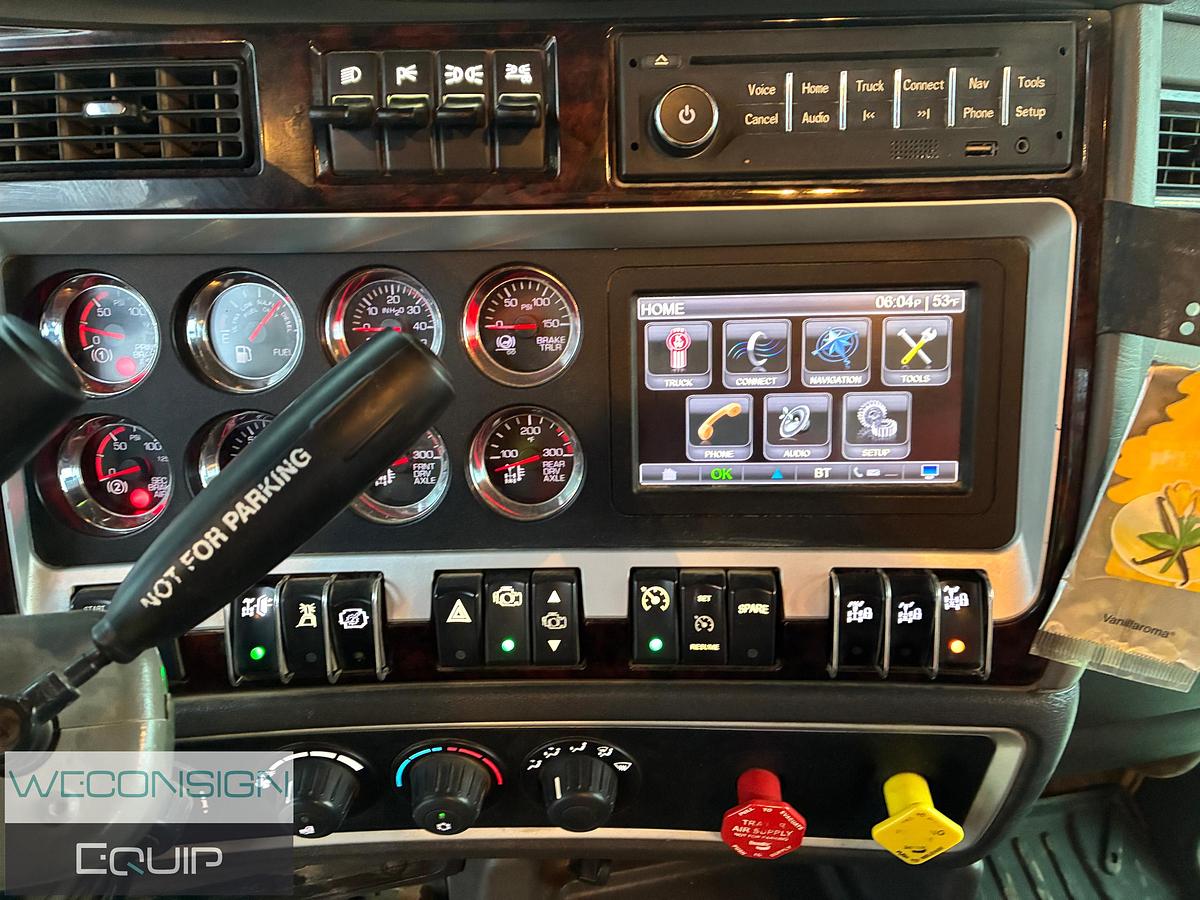 Used 2015 Kenworth C500 Winch Truck